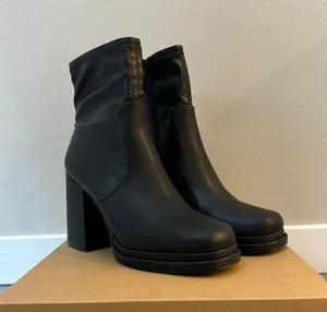 Steve Madden Black Oppal Bootie thumbnail 1