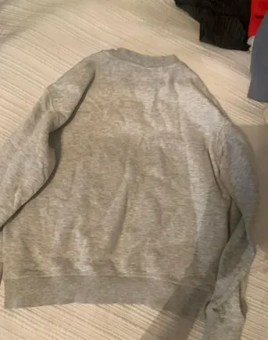 H&M Sweatshirt thumbnail 3