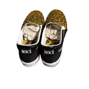womens nike court legacy slip-on 6.5 thumbnail 2