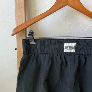 SheIn Black High-Waist Elastic Casual Lounge Shorts thumbnail 3