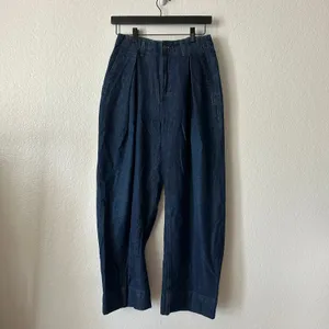 Free People New Spin Trouser Jeans Dark Wash Mid Rise Pleated Size 25 thumbnail 2