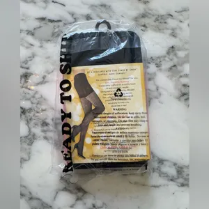 NWT Spanx Star Power Center Stage Patterned Shaping Tights Black Size A thumbnail 3