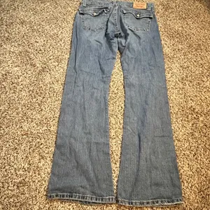 Levis 542 Low Flare Jeans Womens 14M Medium Wash Blue Flap Pocket Stretch‎ Denim thumbnail 4