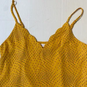 Socialite Yellow Polka Dot Scallop‎ layer Chiffon Summer Blouse - XS EUC thumbnail 10