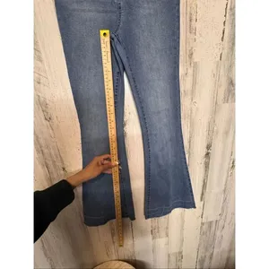 Refuge Women’s Medium Wash Flare Jeans Raw Hem – Size M thumbnail 7