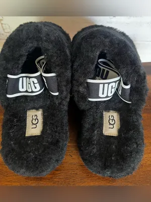 UGG Women's Fluff Yeah Slide Sandal in size 8 thumbnail 5