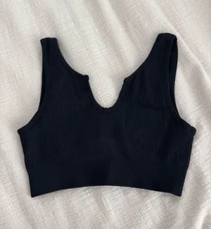Amazon Black sports bra thumbnail 1