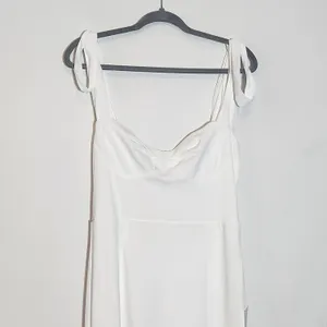 Lulus White Tie-Strap Wedding Dress with Train NWT Size Small thumbnail 5