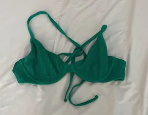 Hollister Bikini Top Green  thumbnail 1