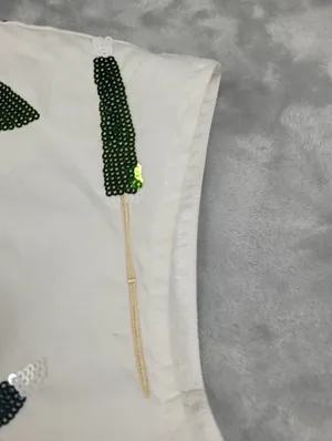 Queen of Sparkles 2 Piece Crop Top Shorts Set White Sequin XL Coctail Umbrellas thumbnail 7