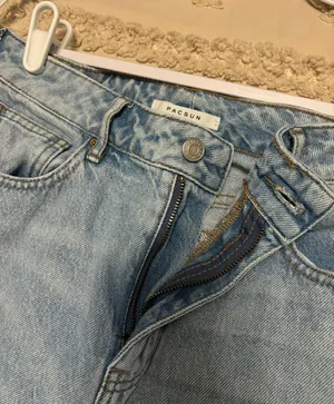 PacSun Light Wash Mom Jeans thumbnail 2