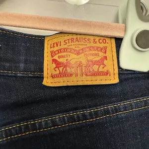 Levi's Jeans Womens 26 Classic‎ Boot Mid Rise Dark Wash Western Blue Denim thumbnail 5