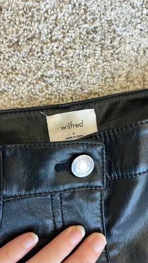 Aritzia Wilfred Leather Pants thumbnail 3