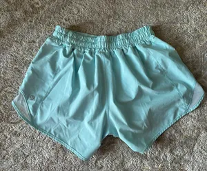 Lululemon Hotty Hot Shorts 4” thumbnail 2