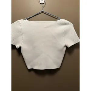 Babaton Sculpt Knit Square Neck Crop Top White Ribbed Short Sleeve Small thumbnail 3