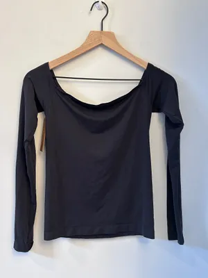 Skims Soft Smoothing Seamless off the shoulder top Eclipse Large NWT thumbnail 6
