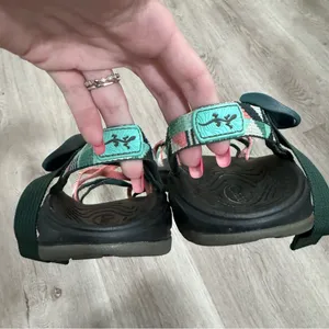Chaco Women’s Ecotread Dual Strap Sandals 7 Green Pink Outdoor Hiking Summer thumbnail 5