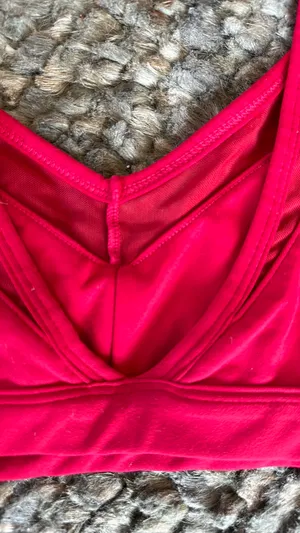 Fabletics Red Sports bra thumbnail 6