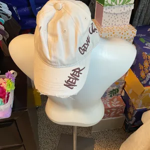 Cream distressed cap White thumbnail 1