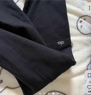 Alo Flare Leggings thumbnail 3