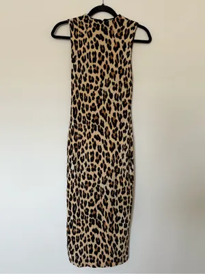 Alice + Olivia Delora Fitted Mock Neck Midi Dress Leopard Print thumbnail 3