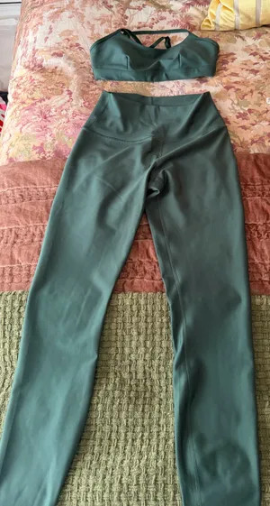 Alo legging set thumbnail 5