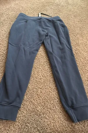 Lululemon Pants thumbnail 1