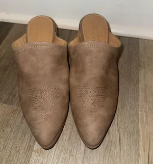 Lauren Conrad Tan Booties thumbnail 1
