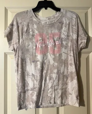 Hollister Camo New York Baby Tee thumbnail 1