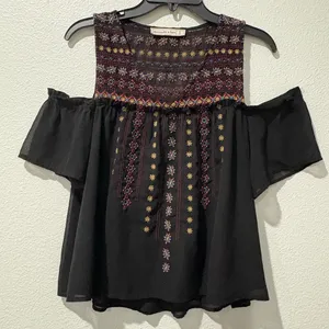 Abercrombie & Fitch Black Embroidered Blouse Size S thumbnail 1