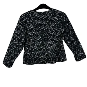 Talbots Black Floral Lace Overlay 3/4 Sleeve Crew Neck Line Button‎ Up Blazer 14 thumbnail 2