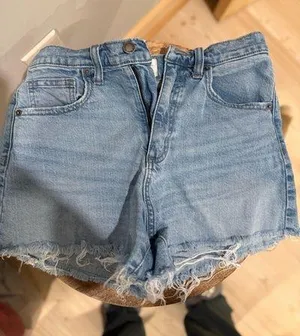 Target, jean shorts Blue Size 6 thumbnail 1