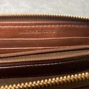 Michael Kors Tote Bag Purse Womens Large Tan Brown Signature Monogram Wallet Set thumbnail 15