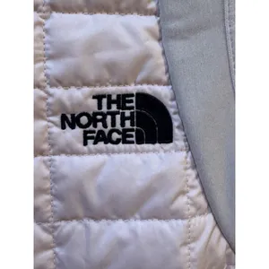 pink The North Face women's Thermoball hybrid vest Size XS Gorpcore Outdoor thumbnail 4