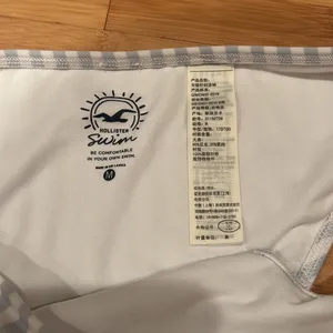 Hollister Blue and White Striped Women’s Bikini Set thumbnail 2