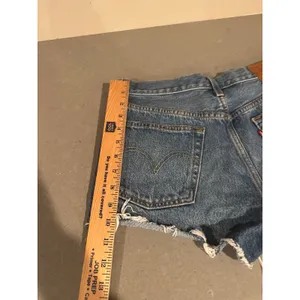 Women's Levi's 501 Denim Shorts Size:‎ 27 thumbnail 4