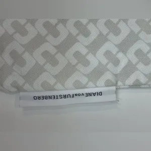 Diane Von Furstenberg White and Gray Patterned‎ Dust Bag Size 16.5”x15” thumbnail 2