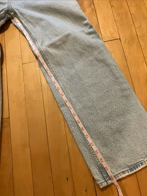 Abercrombie & Fitch 90s Relaxed High Rise Light Wash Jeans Size 26 or 2XS thumbnail 11