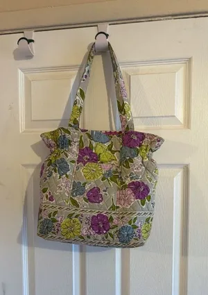 Vera Bradley Watercolor Cinch Tote Quilted Shoulder bag thumbnail 1
