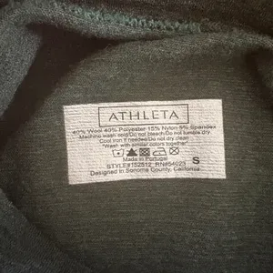 Athleta Flurry Base Layer Turtleneck Top Green Wool Blend Thumbholes Women Small thumbnail 6