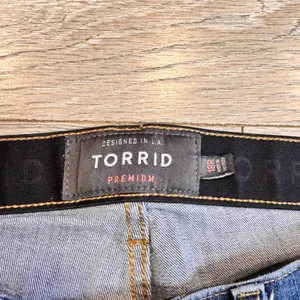Torrid Premium Women's Jeans Size‎ 18 Regular Blue Denim Sky High Skinny thumbnail 4