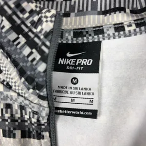 Nike Pro Dri-FIT Shirt Womens Medium Gray 1/4 Zip Geometric Running Athletic Top thumbnail 3