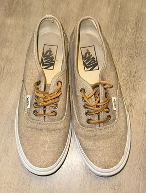 Vans thumbnail 1