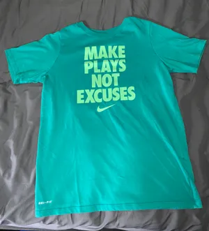 Nike Dri-Fit Short Sleeve Shirt thumbnail 1