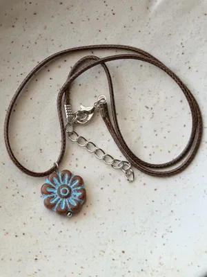 Handmade unique fairy retro cute Czech glass flower necklace🤎🩵 thumbnail 4