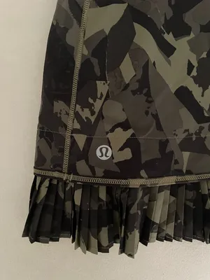 Lululemon City Sky Run By Skirt Black Camo Pleated skirt Size 12 thumbnail 7