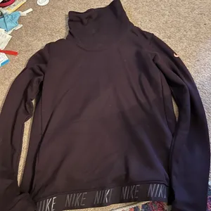‎Nike medium sweatshirt thumbnail 2