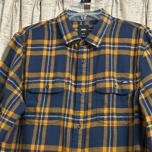 Vans Classic Fit Plaid Flannel Button Down Shirt  thumbnail 2