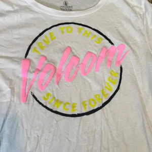 Volcom True‎ To This Graphic T Shirt White Pink Yellow M Medium thumbnail 2