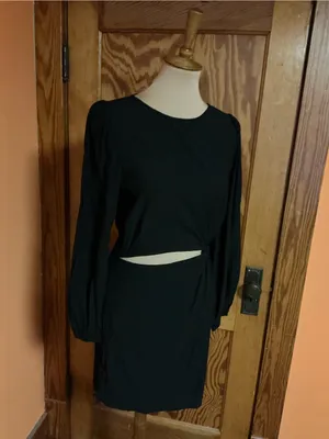 LucyParis Black Cutout Mini Dress Long Sleeve Side Twist Cocktail Party Size M thumbnail 8